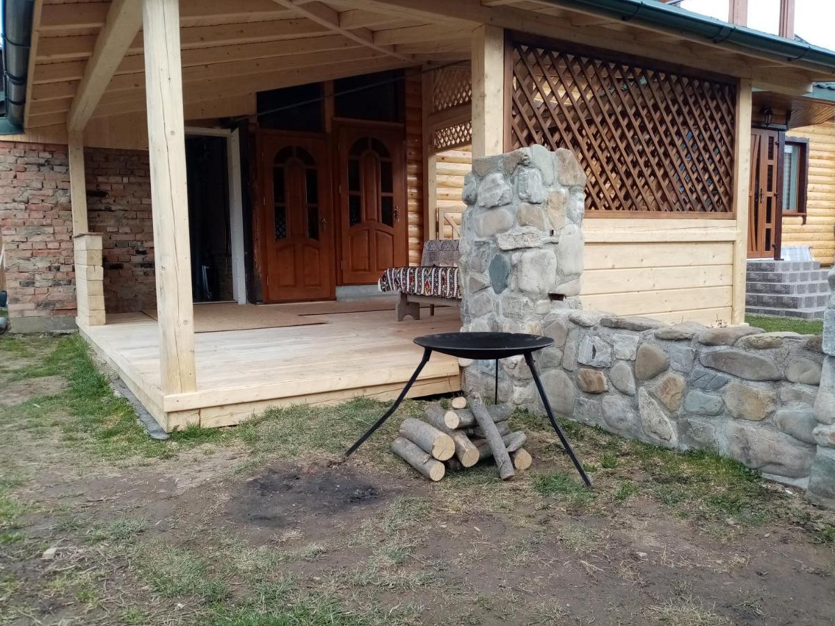 Садиба Федорчуків Гірська Хатина Sheshory Ngoại thất bức ảnh